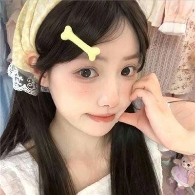 裙底春